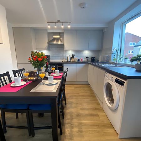 Cambridge Stays Riverside Apart Hotel With 2Br Flats At The City Centre-Parking-Balcony 외부 사진