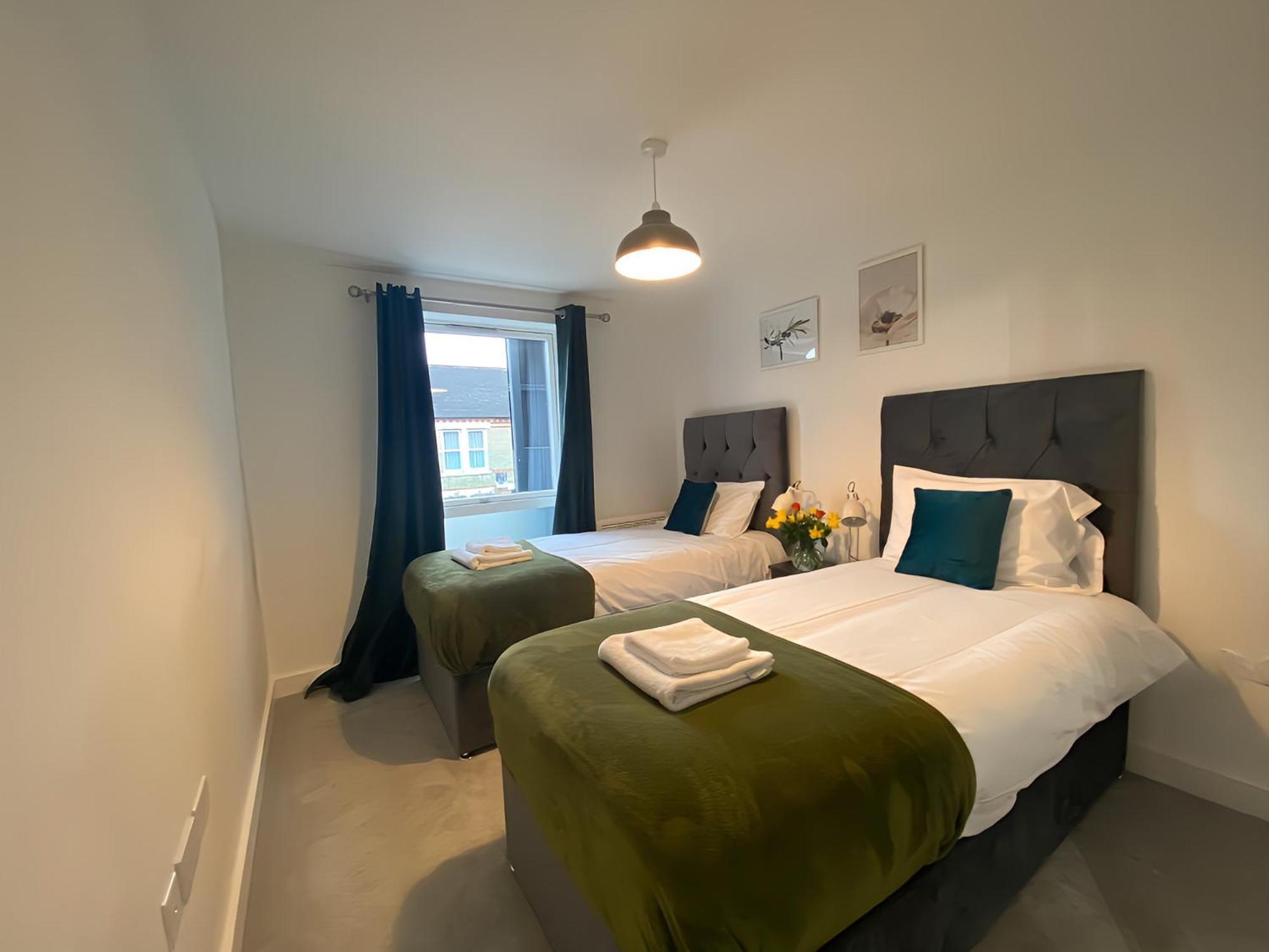 Cambridge Stays Riverside Apart Hotel With 2Br Flats At The City Centre-Parking-Balcony 외부 사진
