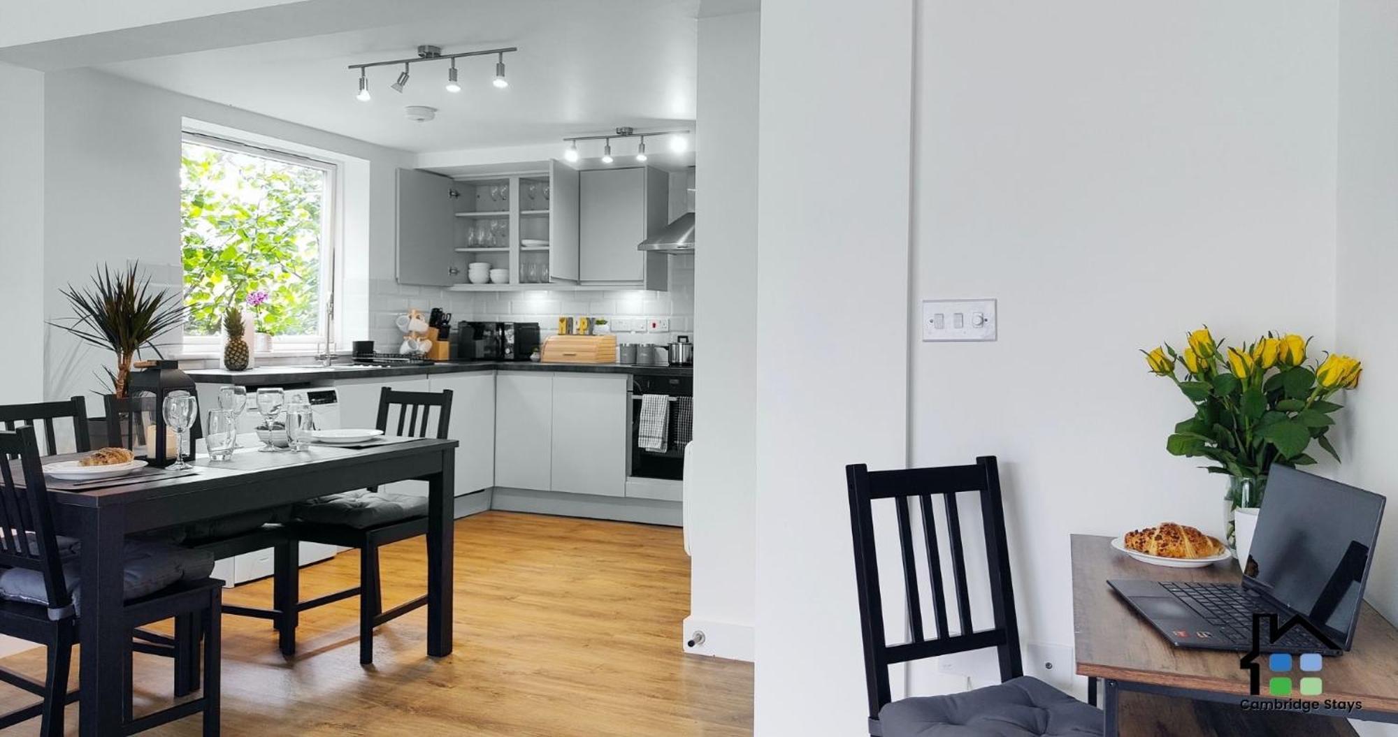 Cambridge Stays Riverside Apart Hotel With 2Br Flats At The City Centre-Parking-Balcony 외부 사진
