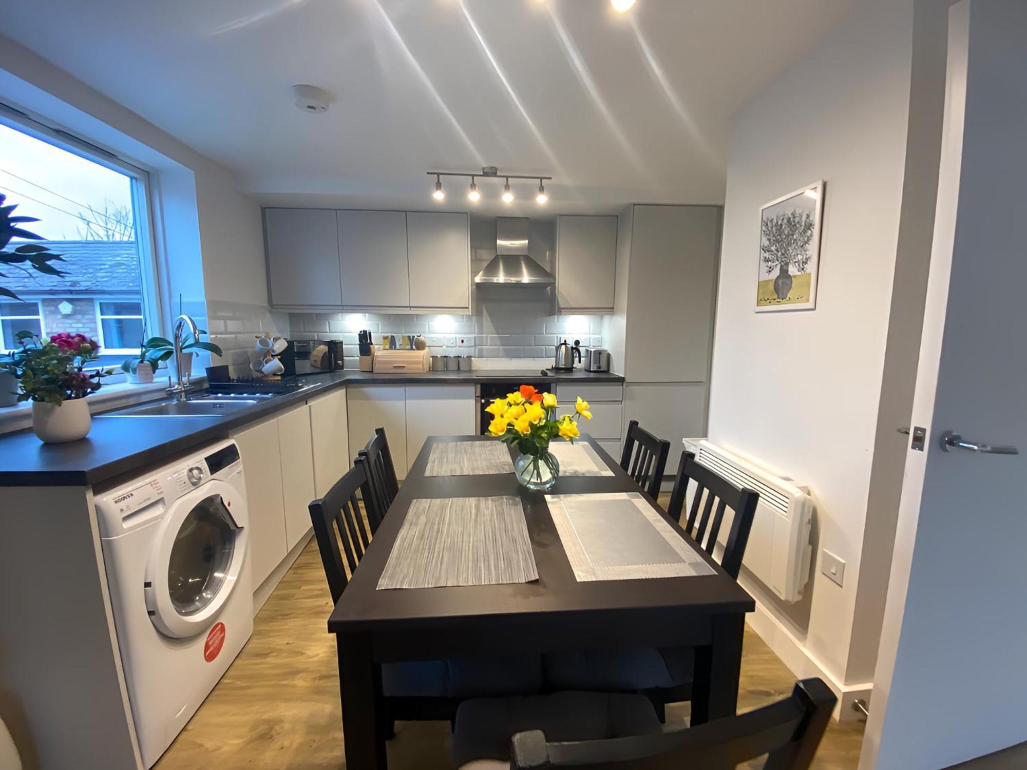 Cambridge Stays Riverside Apart Hotel With 2Br Flats At The City Centre-Parking-Balcony 외부 사진
