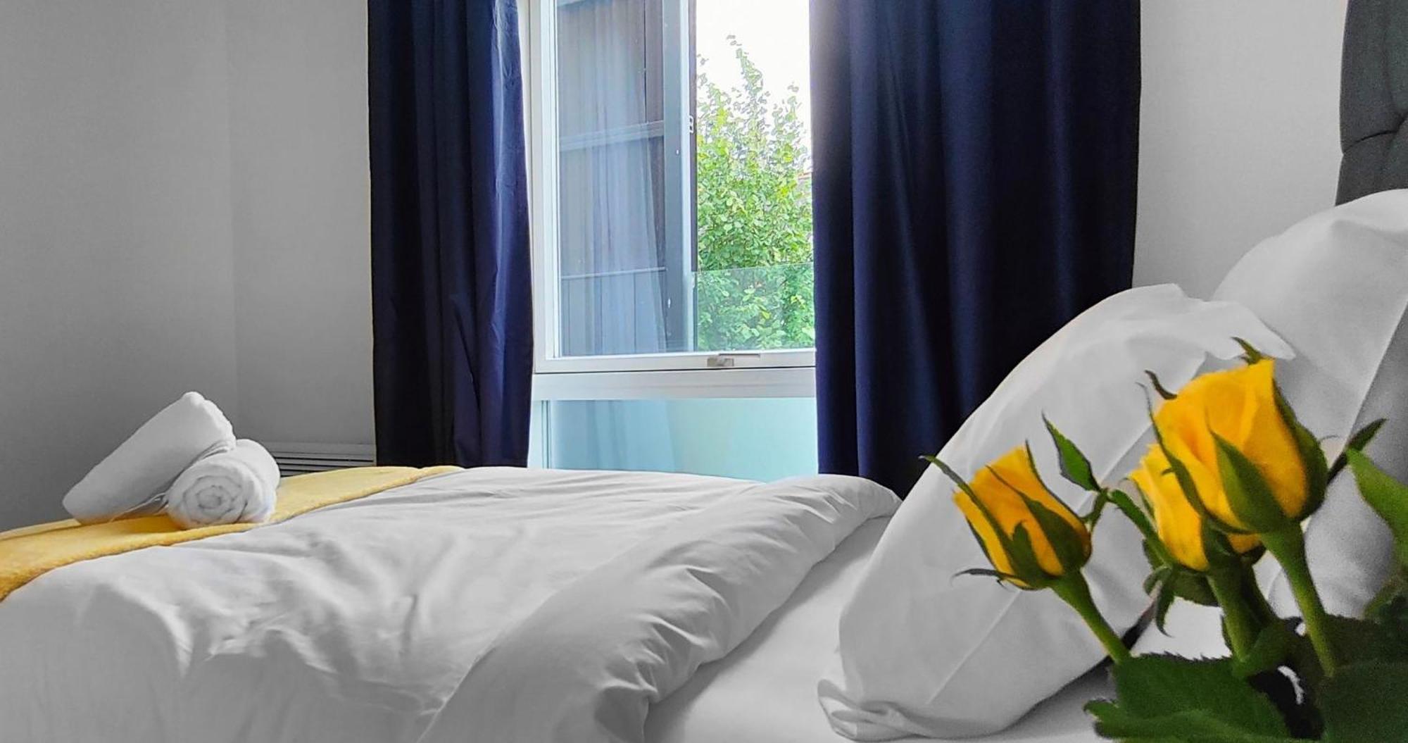 Cambridge Stays Riverside Apart Hotel With 2Br Flats At The City Centre-Parking-Balcony 외부 사진